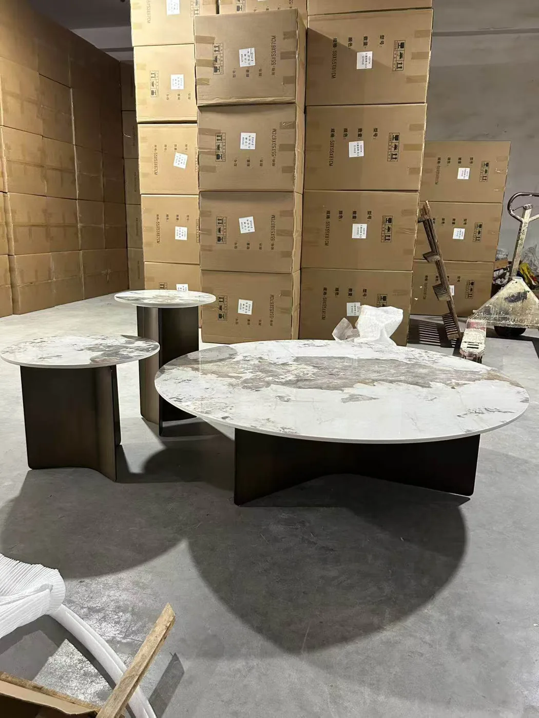 Pandora table sample viewed from the front in the workshop