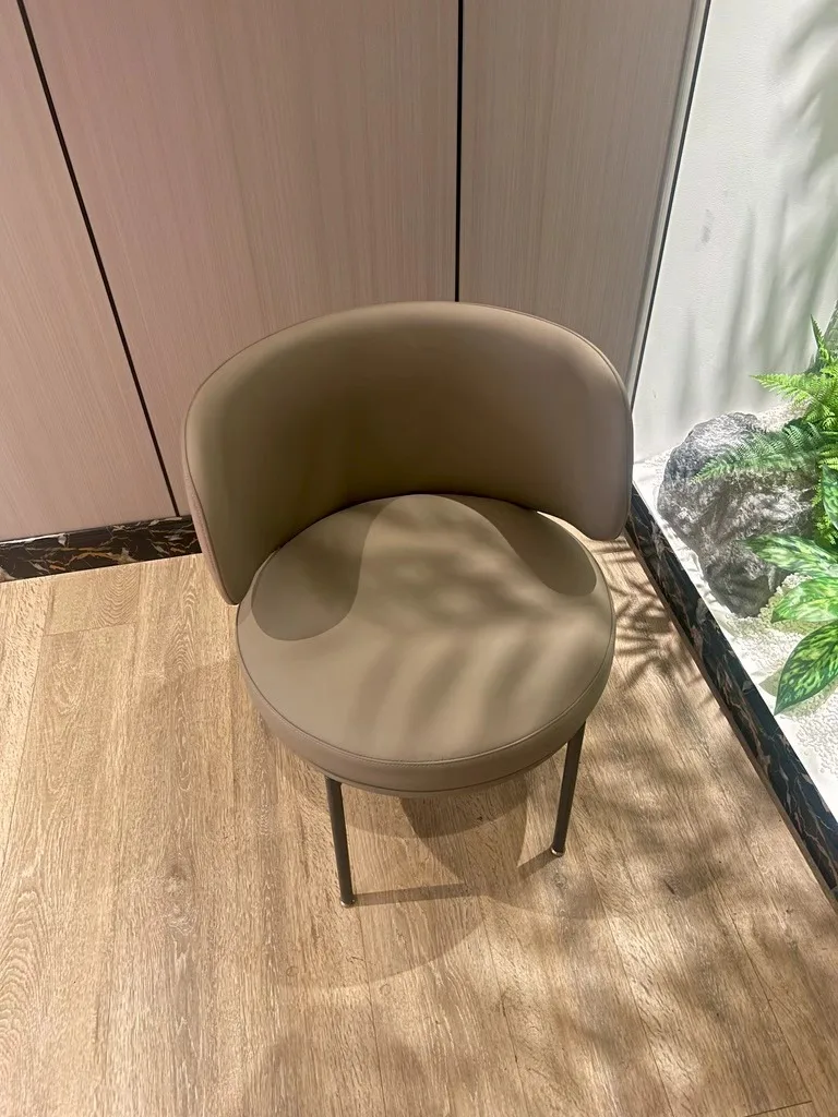 Showroom sample of model 22205 seen from above